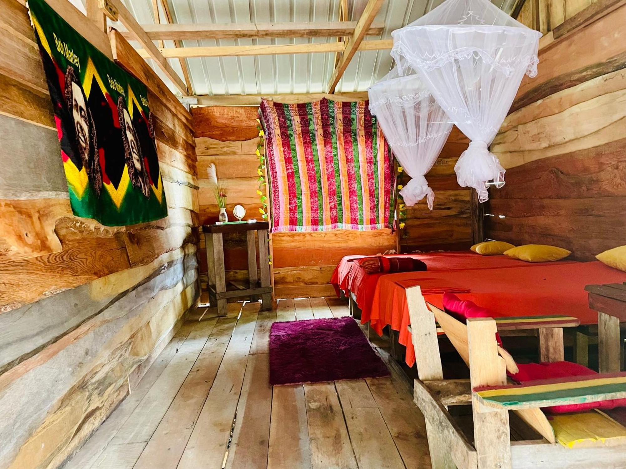 Land Of Promise - Reggae Bar & Eco Village Zanderij Exterior foto