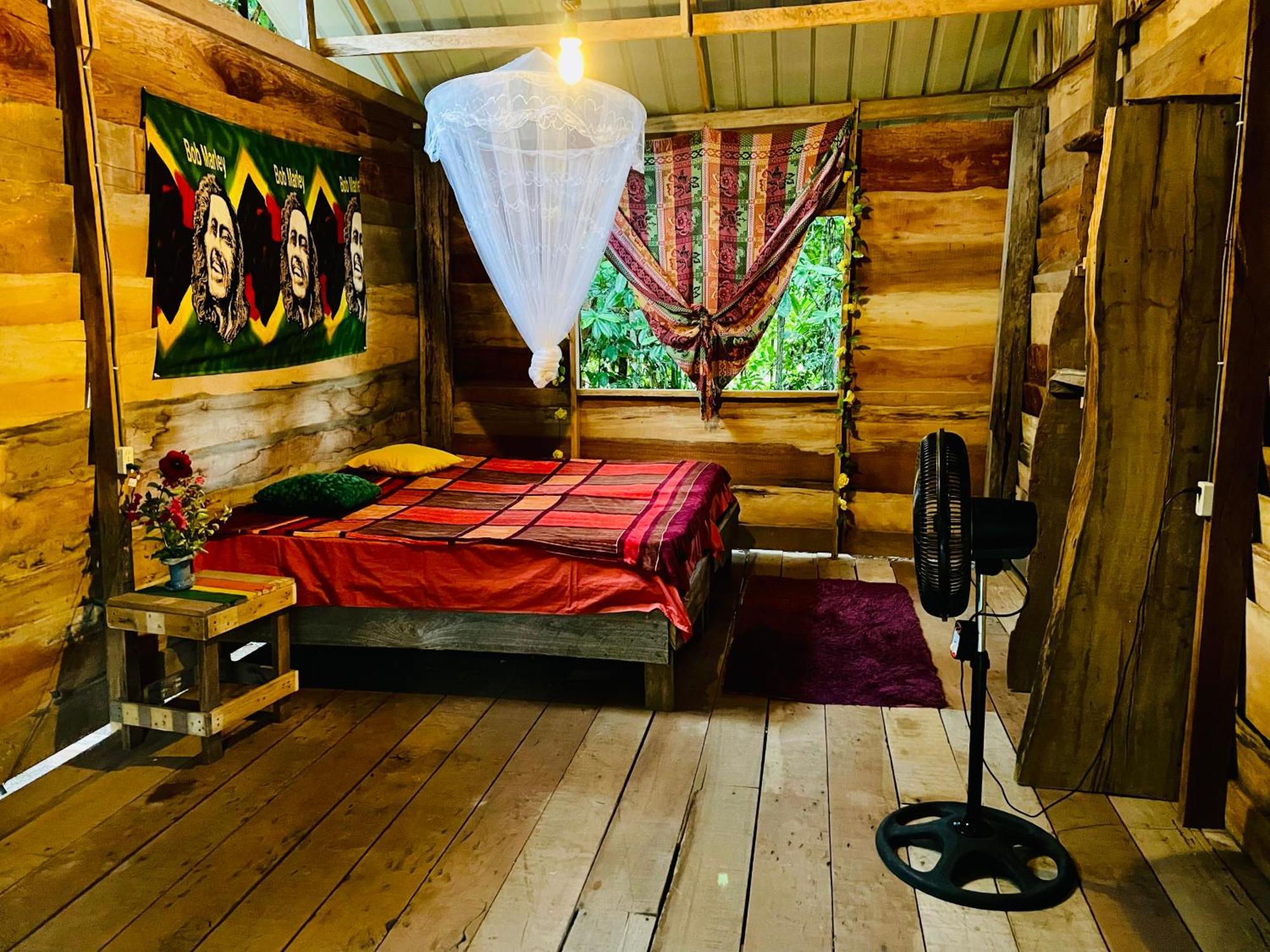 Land Of Promise - Reggae Bar & Eco Village Zanderij Exterior foto