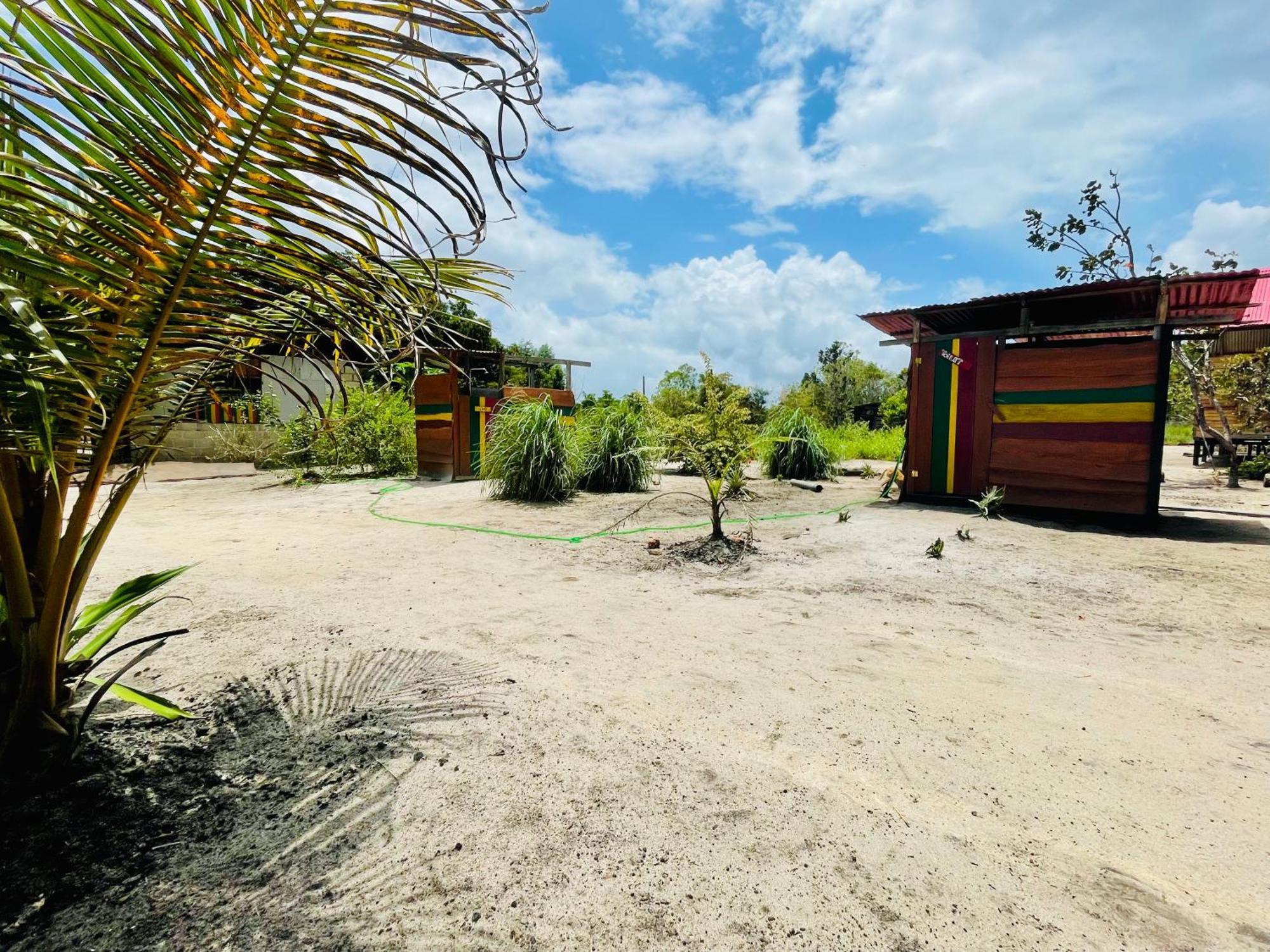 Land Of Promise - Reggae Bar & Eco Village Zanderij Exterior foto